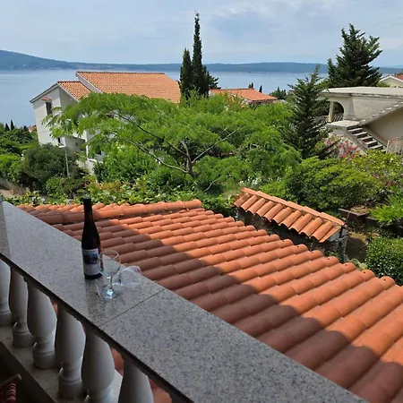 Mit Balkon- Gemeinsame Pool Und Terrasse Novi Vinodolski