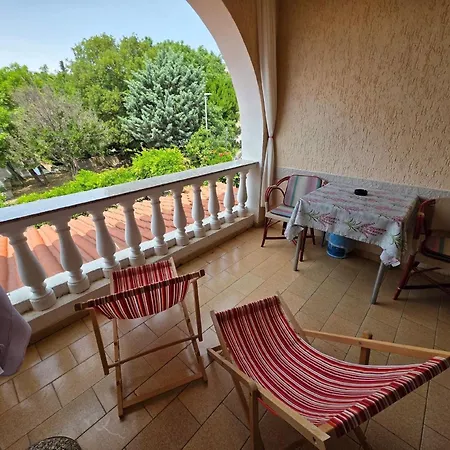 Apartamento Mit Balkon- Gemeinsame Pool Und Terrasse