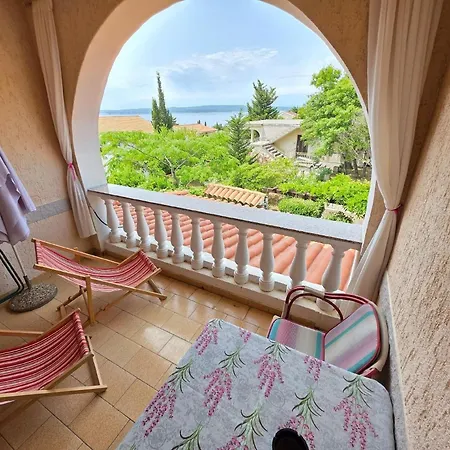 Mit Balkon- Gemeinsame Pool Und Terrasse Apartamento Novi Vinodolski